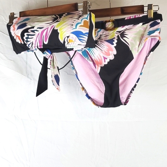 *Set* Trina Turk Seychelles Floral Bandeau Top High-Waisted Bottom Bikini Set - Picture 6 of 14